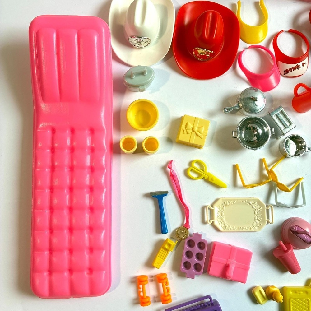 Vtg Barbie Accessories Lot Kitchen Sports Hat Pool Float Dishes Boom Box 100 pcs - Picture 2 of 12